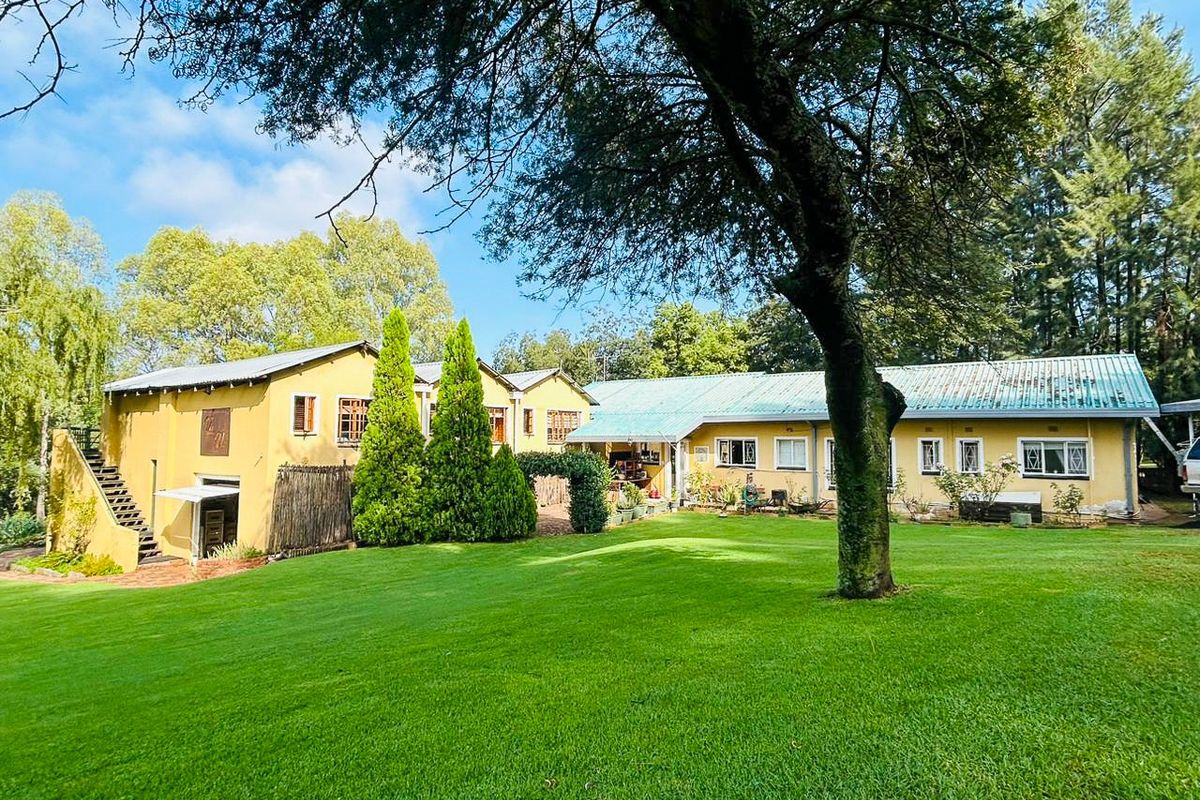 Discover the magic of this breathtaking property firsthand! - Photo 2