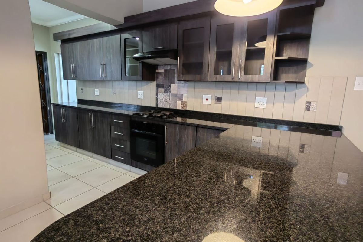 Spacious Home in a Secure Estate! - Photo 5