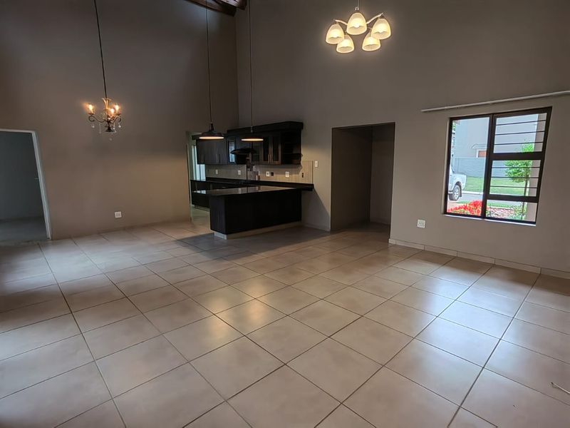 Spacious Home in a Secure Estate! - Photo 8