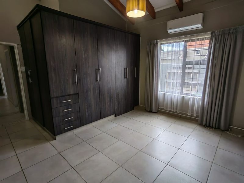 Spacious Home in a Secure Estate! - Photo 9