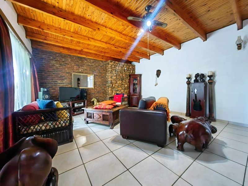 Family Home with a 2 Bedroom Flat in Miederpark! - Photo 4