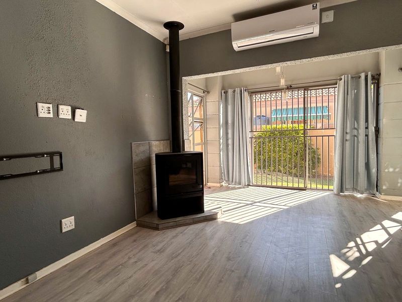 Villa Louanne epitomizes modern living - Photo 3