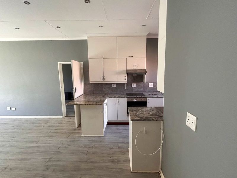 Villa Louanne epitomizes modern living - Photo 6