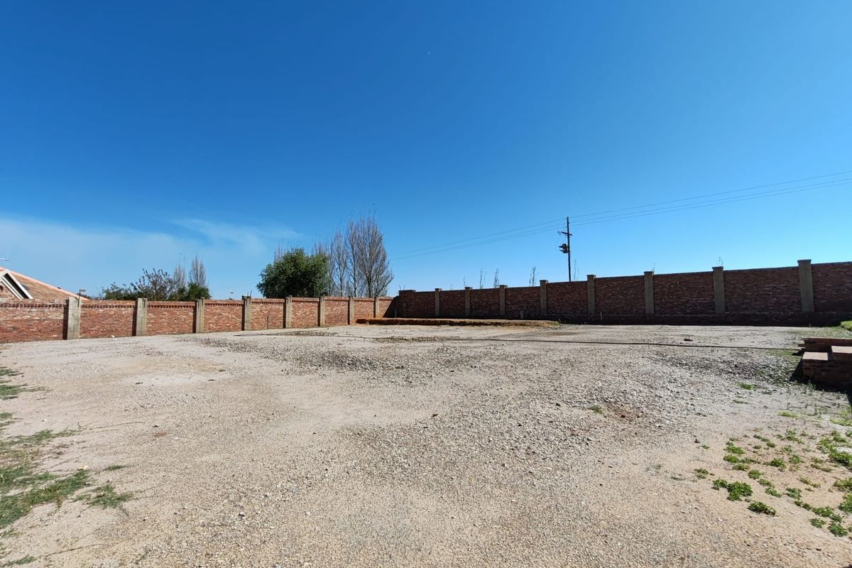 Situated Behind Tuscany Ridge Estate! - Photo 2