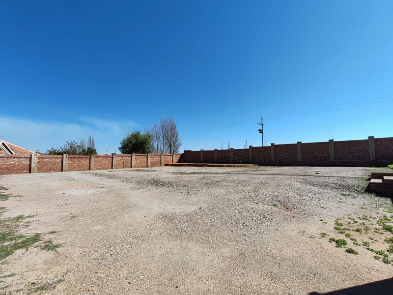 Situated Behind Tuscany Ridge Estate! - Photo 2