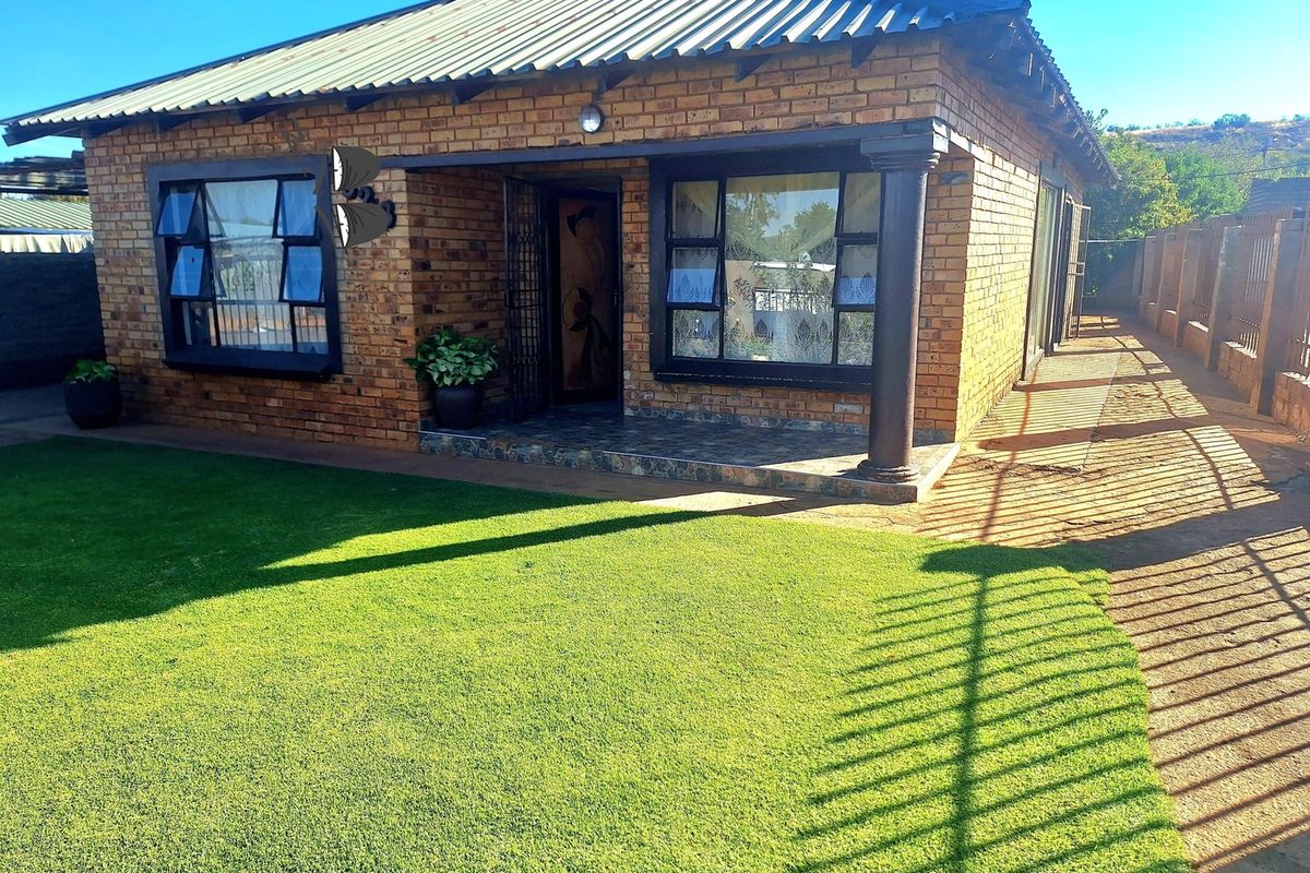 Live Love Promosa... - Photo 2