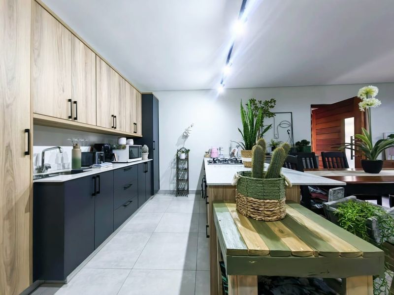 Baillie Park Beauty! - Photo 9