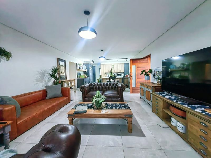 Baillie Park Beauty! - Photo 4