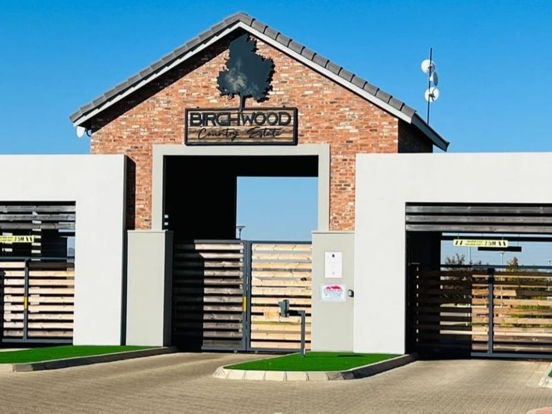 Baillie Park Beauty! - Photo 2