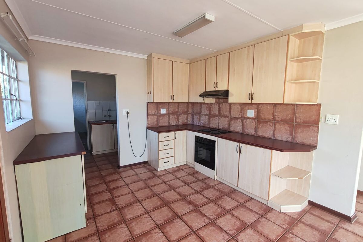 Central Town Bargain! - Photo 5