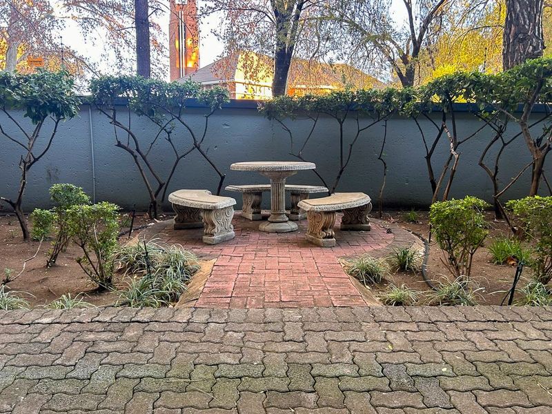 Apartment in Silverwood - Photo 8