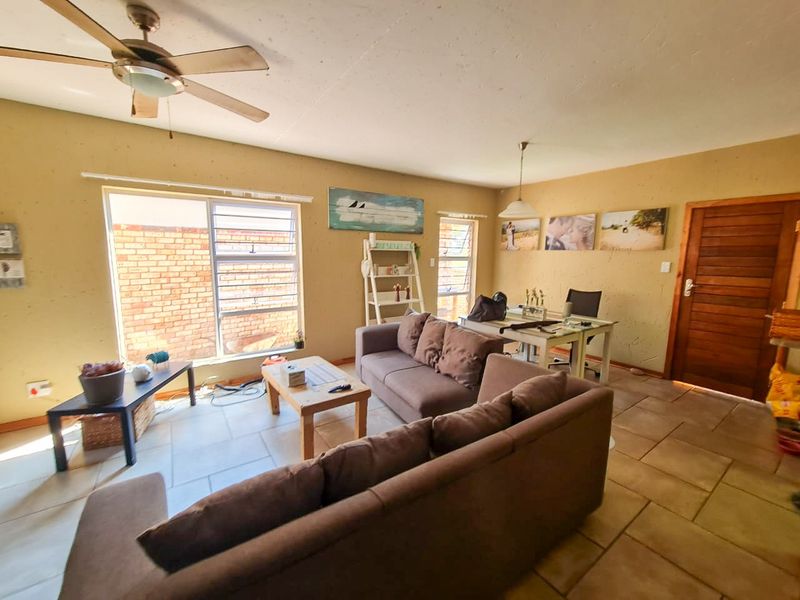 Be the first to move into a new duplex townhouse - Photo 2