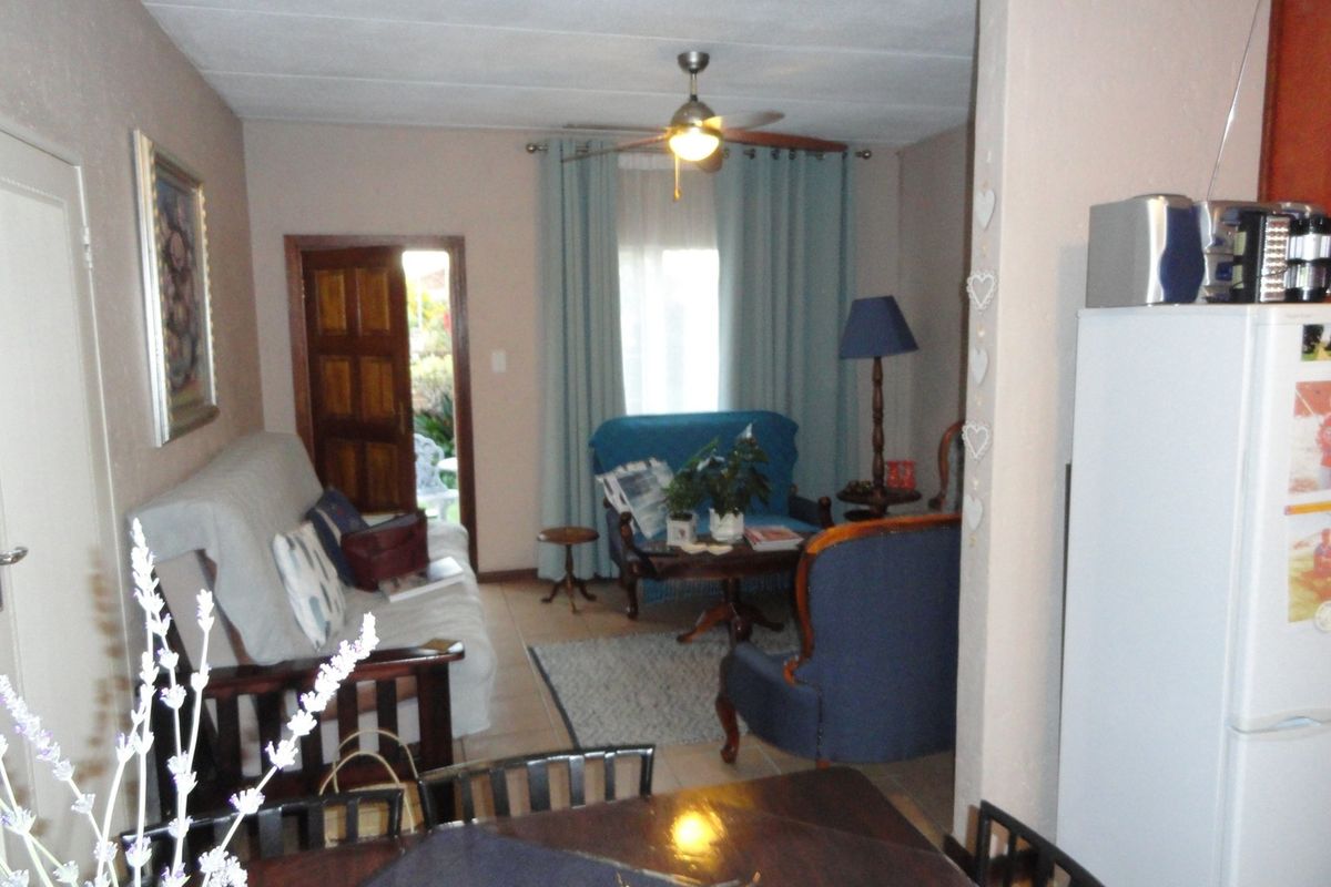 Beautiful Two Bedroom Double Storey Townhouse - Potchefstroom – For Sale - Photo 5