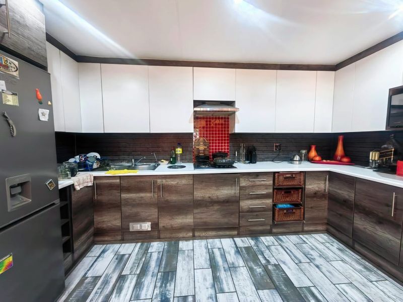 Home with a Flatlet in Miederpark! - Photo 3