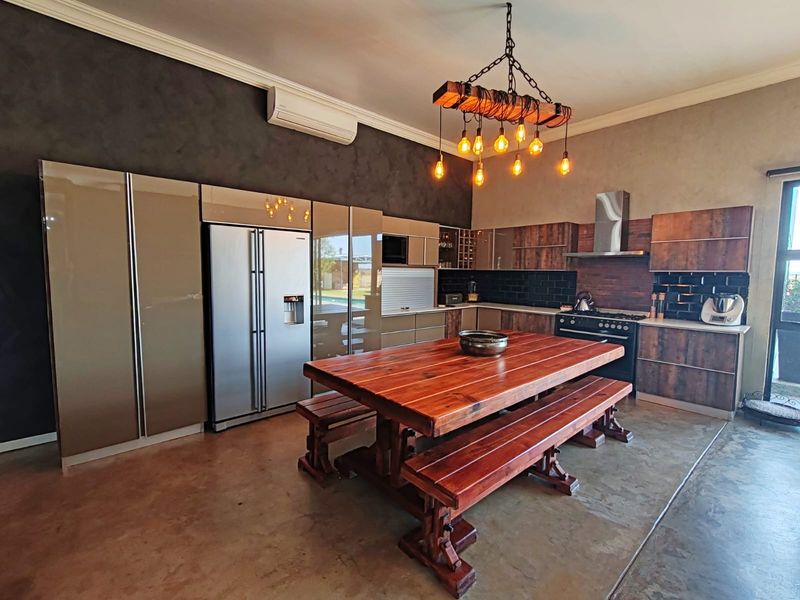 Beautiful Family Home in Ailanto Country Estate! - Photo 8