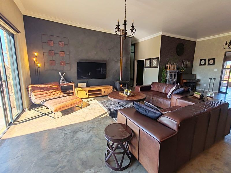 Beautiful Family Home in Ailanto Country Estate! - Photo 5