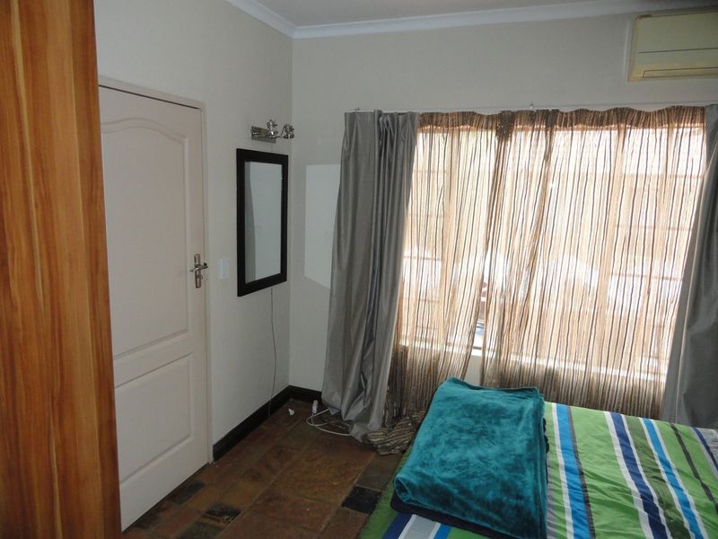 Spacious One-Bedroom Apartment– Potchefstroom – For Sale - Photo 10