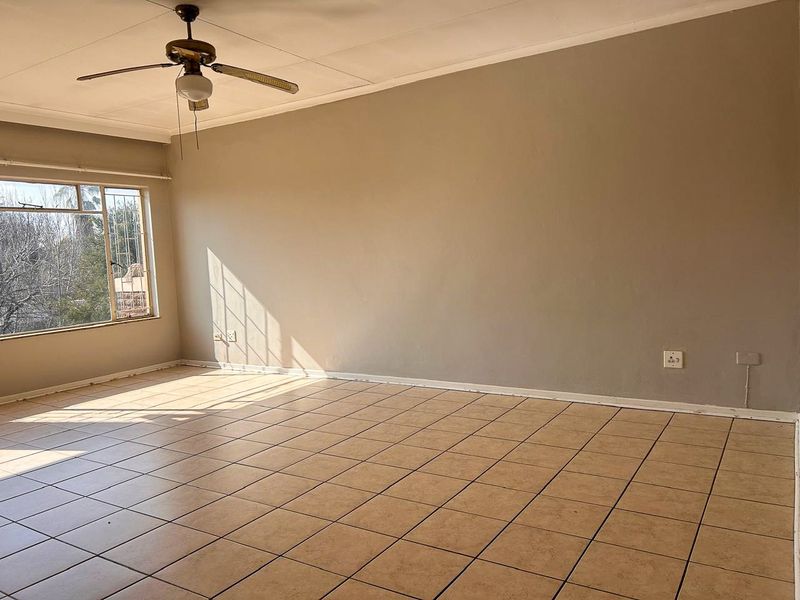 Apartment in Baillie Park - Photo 2