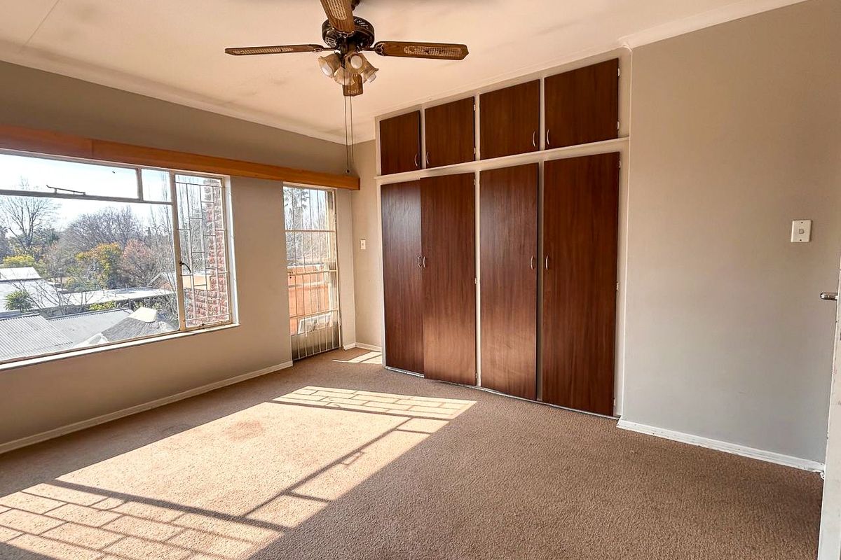 Apartment in Baillie Park - Photo 5