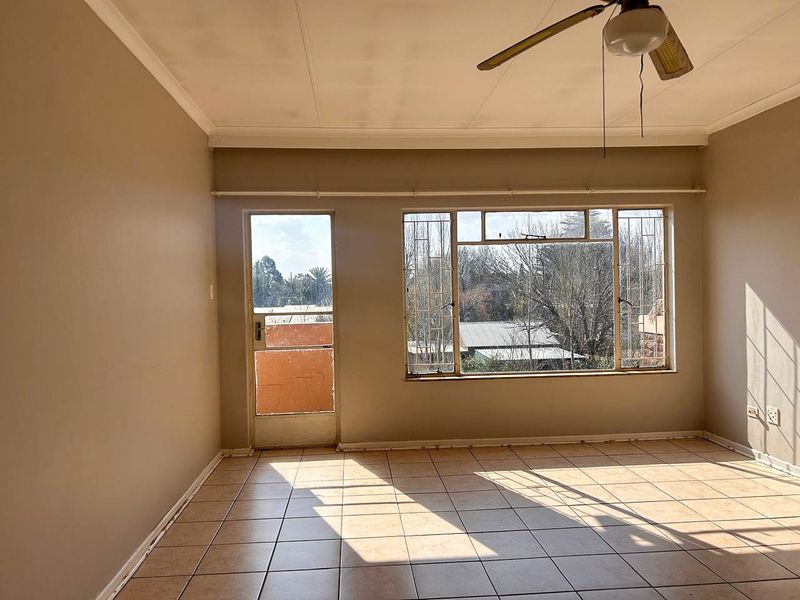 Apartment in Baillie Park - Photo 4