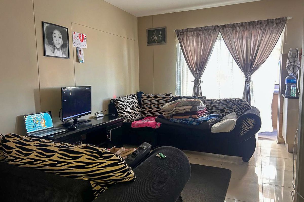 Generously sized apartment - Photo 3