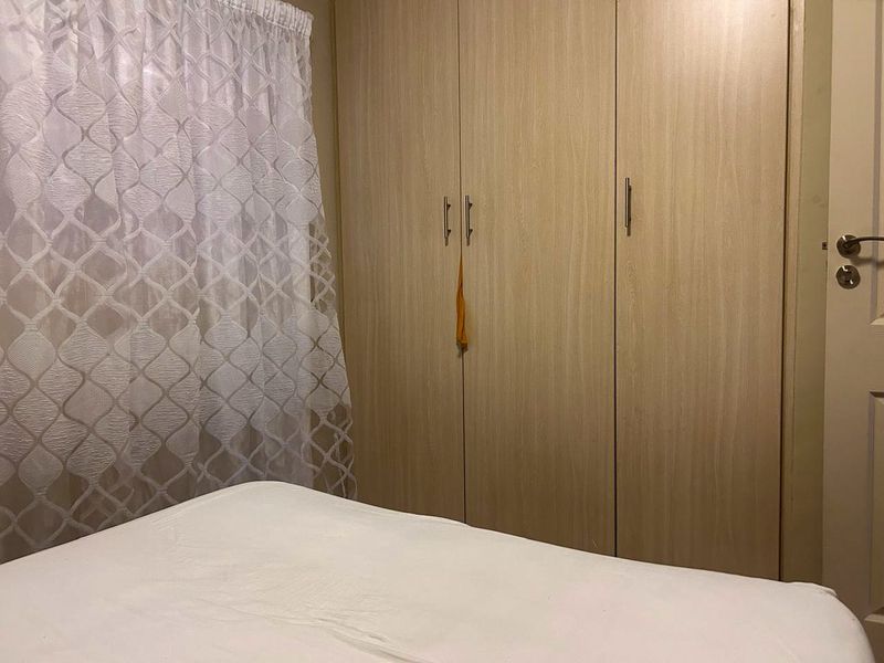 Generously sized apartment - Photo 5