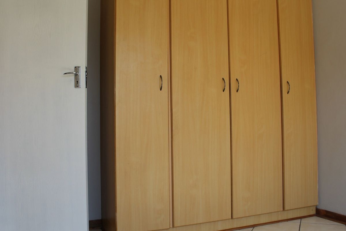 Spacious and private apartment - Photo 4