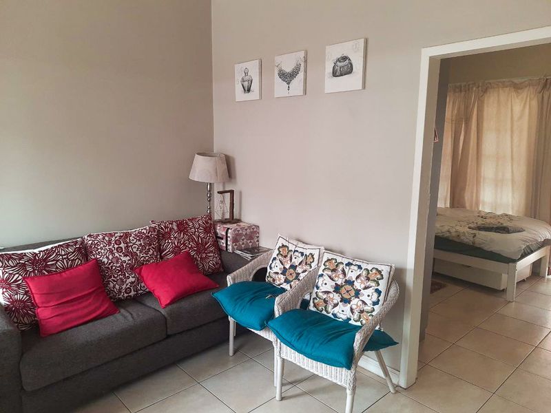 Convenience and comfort at your fingertips - Photo 2