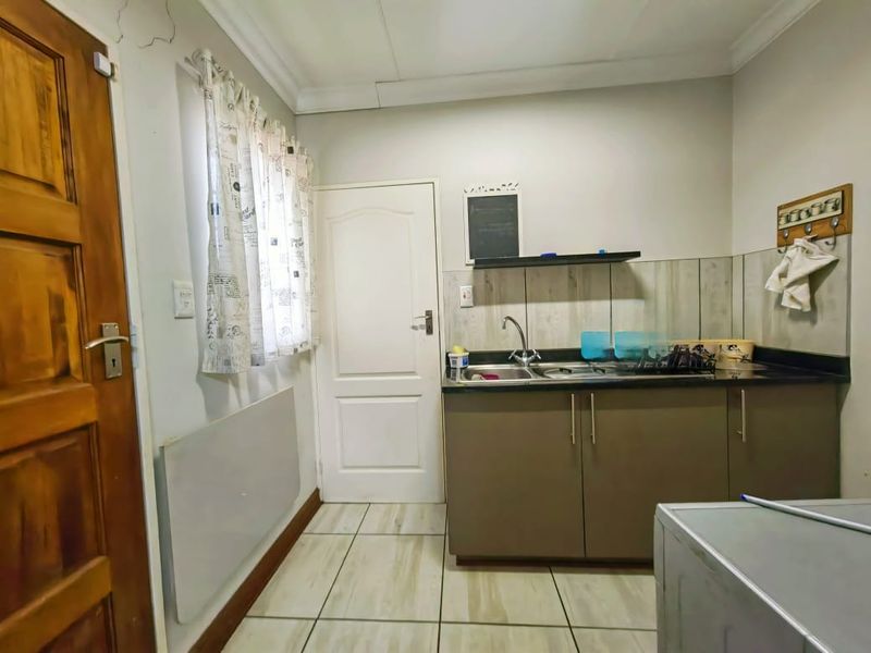 Low Maintenance Townhouse in Baillie Park! - Photo 7