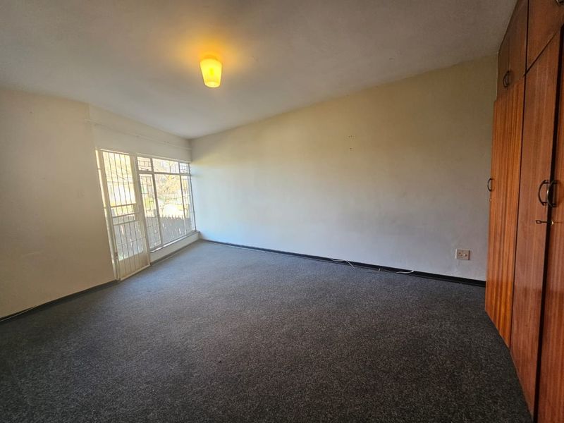 Spacious Apartment in Baillie Park! - Photo 7
