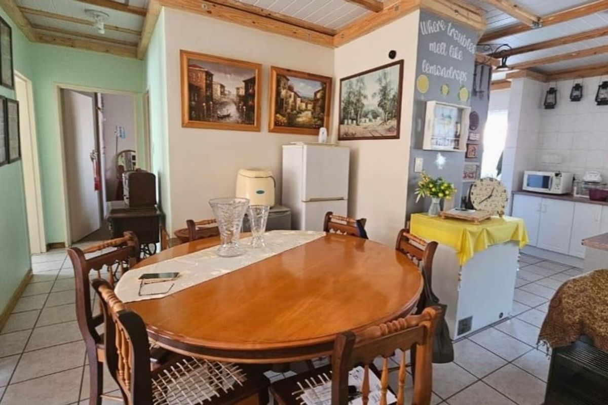 Grimbeeck Beauty! - Photo 3