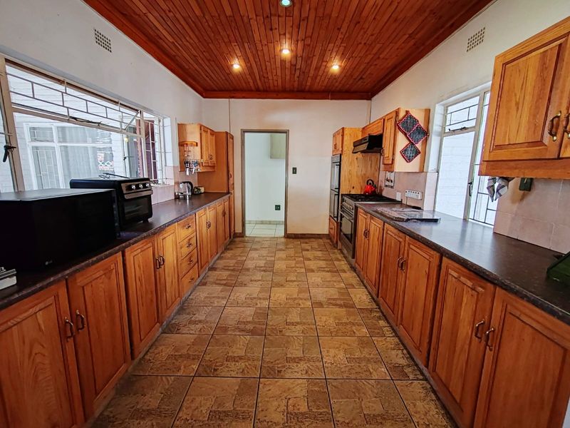 Beautiful Miederpark! - Photo 6