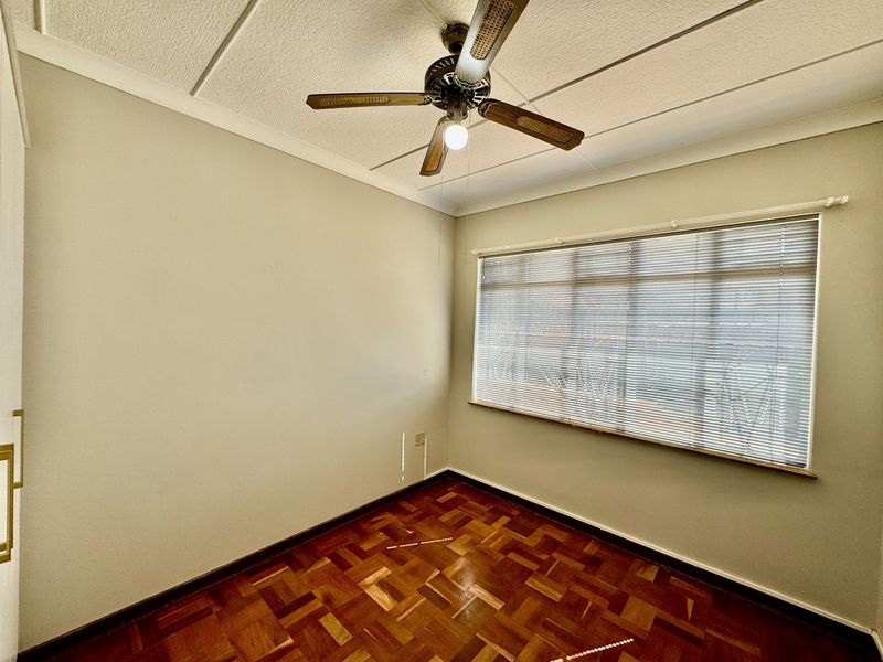 DUAL MANDATE: FAMILY HOME - Photo 10