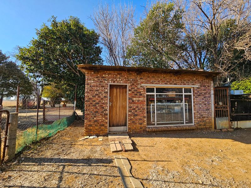 Charming smallholding - Photo 3