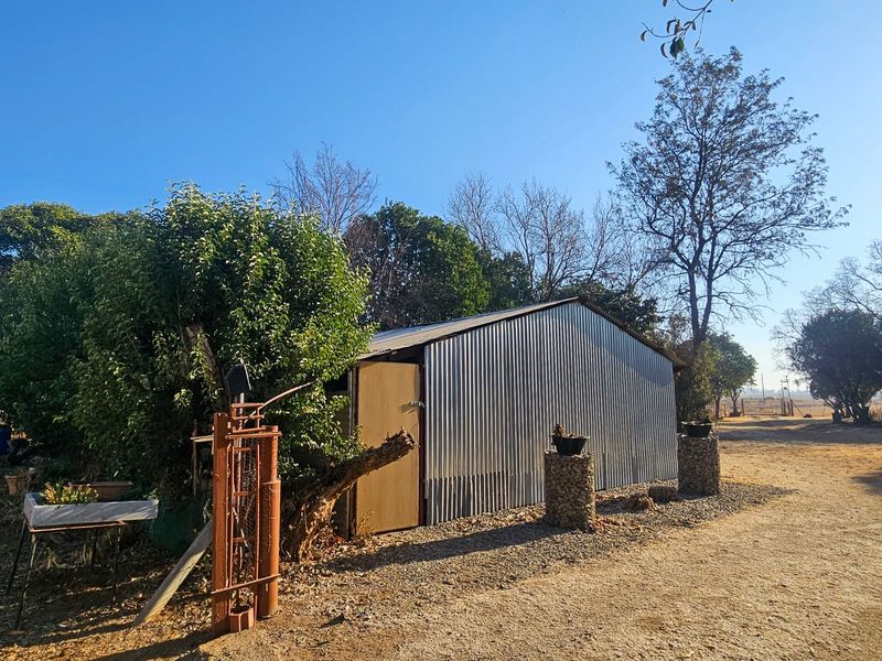 Charming smallholding - Photo 5