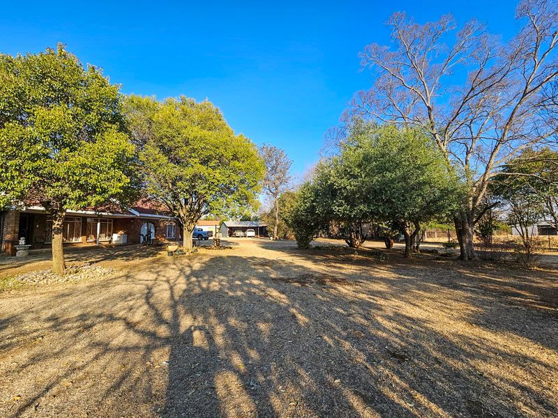 Charming smallholding - Photo 8