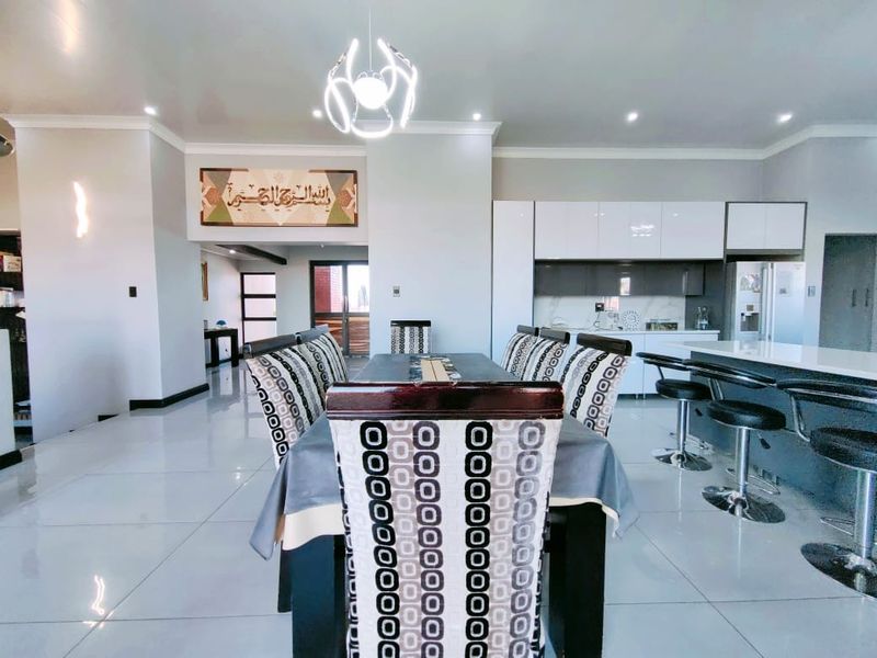 Spectacular Home in Ailanto Country Estate! - Photo 6