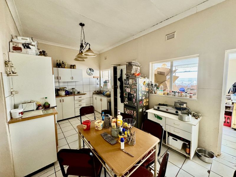 4 Bedroom family home close to local schools. - Photo 7