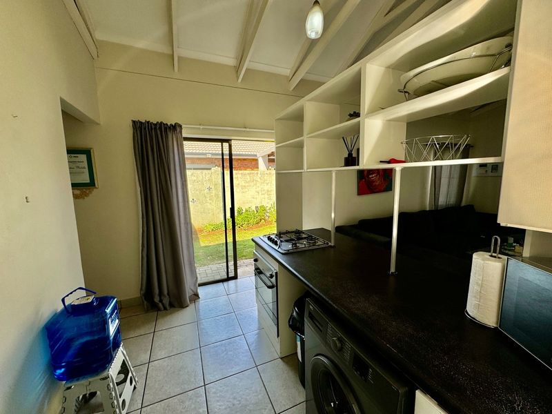 3 Bedroom Townhouse in the heart of Potchefstroom - Photo 4