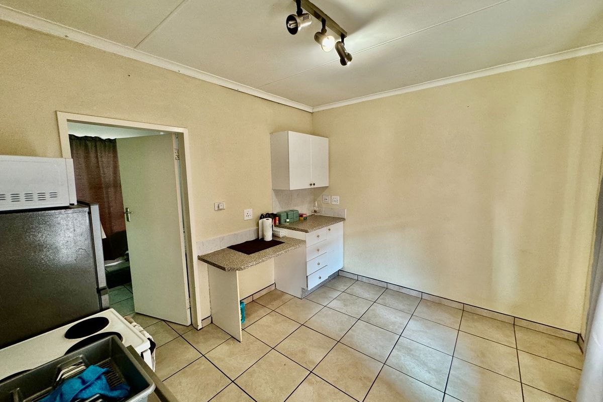 Exclusive Mandate - Photo 2