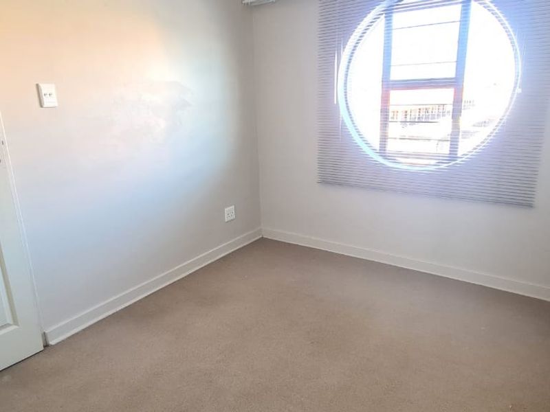 Spacious Two-bedroom Apartment– Potchefstroom – For Sale - Photo 6