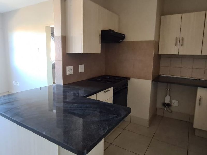 Spacious Two-bedroom Apartment– Potchefstroom – For Sale - Photo 2