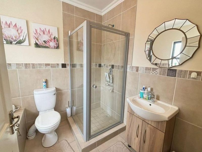 Great Location! - Photo 10