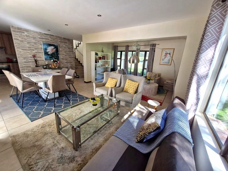 Great Location! - Photo 2