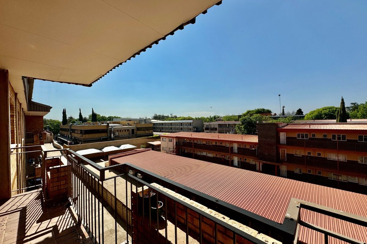 3 Bedroom Apartment with a view. - Photo 4