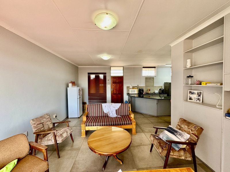 3 Bedroom Apartment with a view. - Photo 3