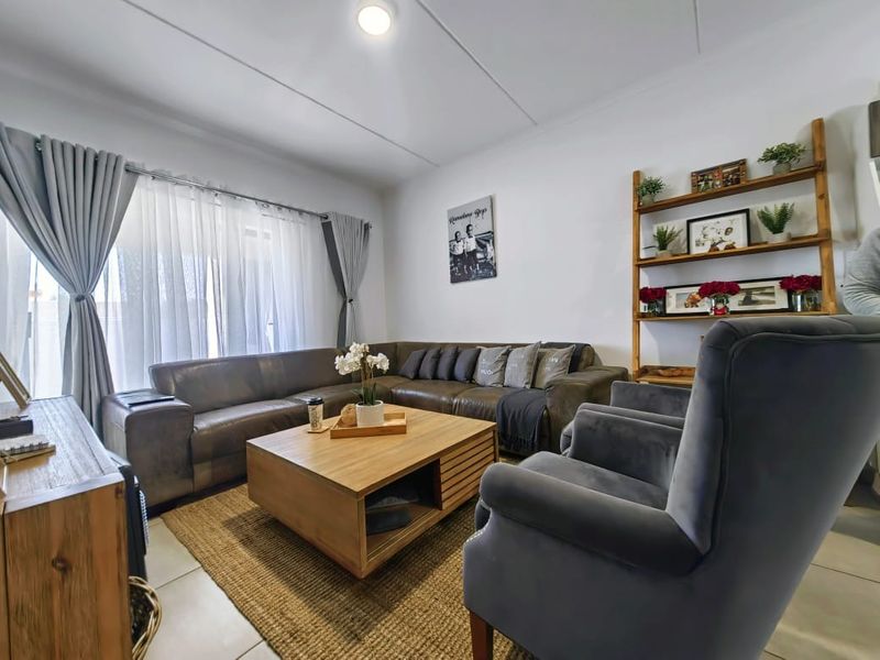 New development in Grimbeeck Park! - Photo 3