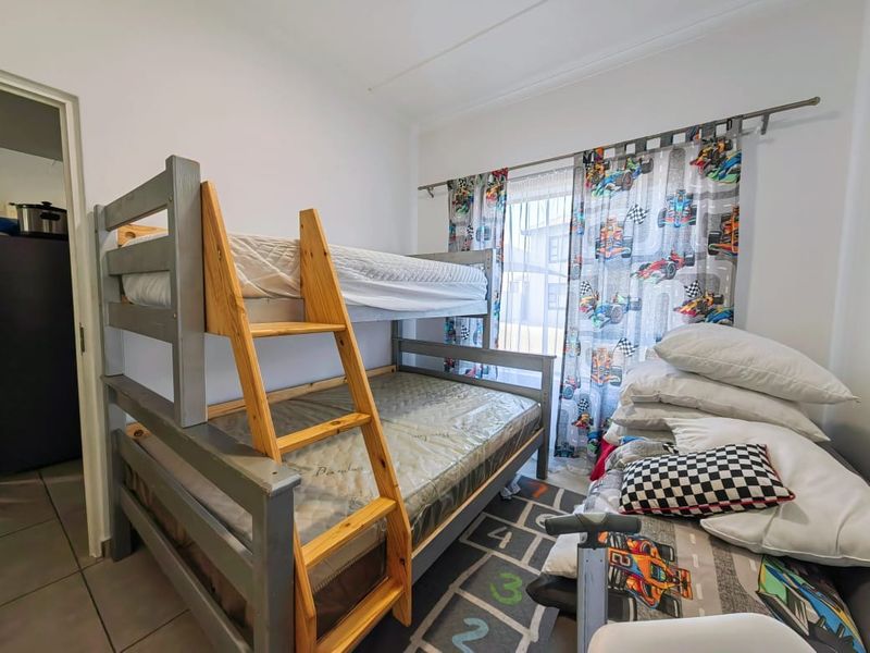 New development in Grimbeeck Park! - Photo 8