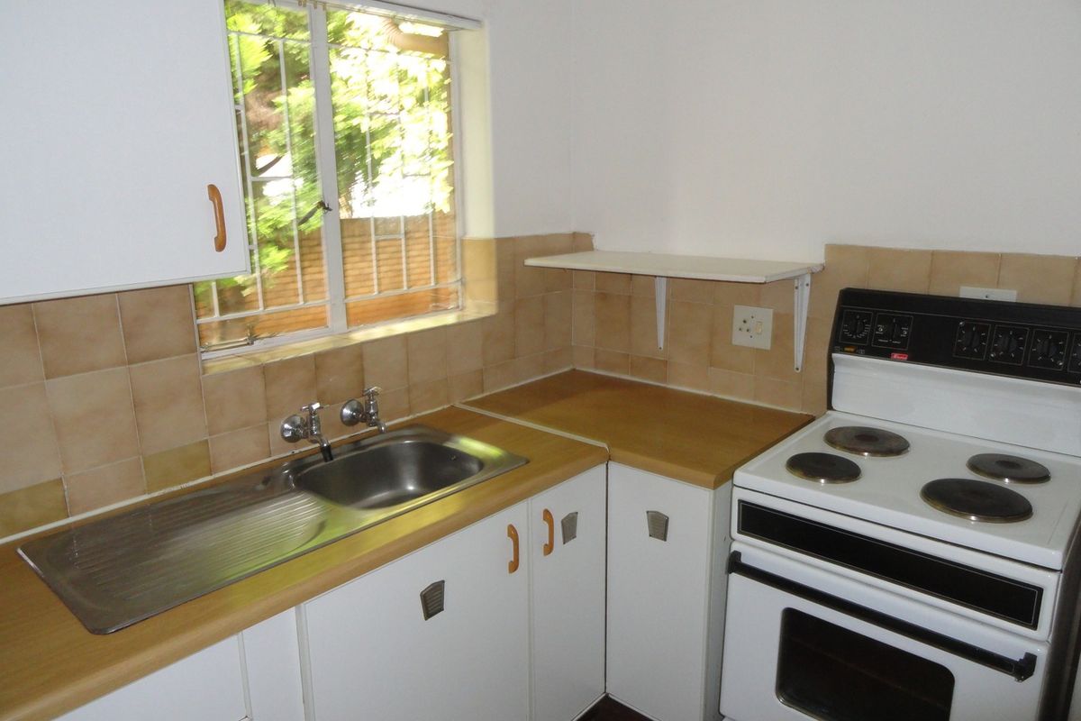 Beautiful Two-Bedroom Townhouse – Potchefstroom – For Sale - Photo 3