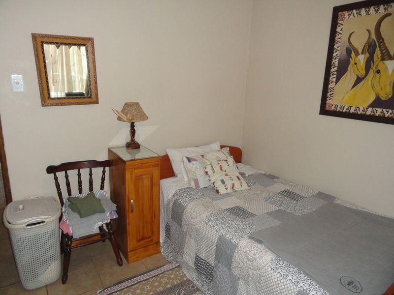 Beautiful Three Bedroom Townhouse Potchefstroom – For Sale - Photo 7